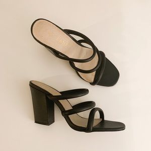 Sol Sana Deon Leather Mule sz 39 black